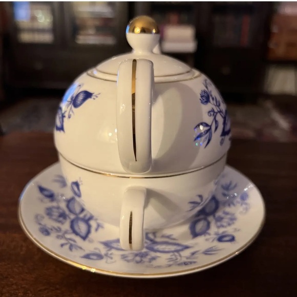 Vintage Bone China Tea for One by Artfil - Picture 4 of 7